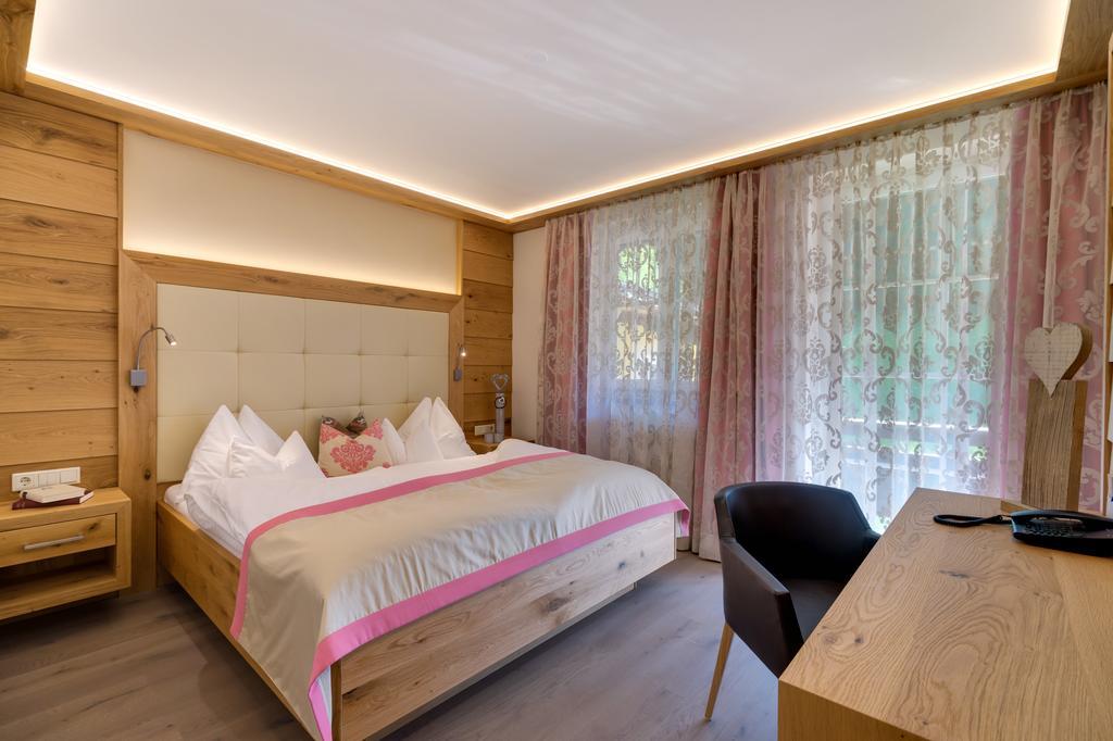 פאיסטנאו Hotel Fischerwirt Natur Waldspa חדר תמונה